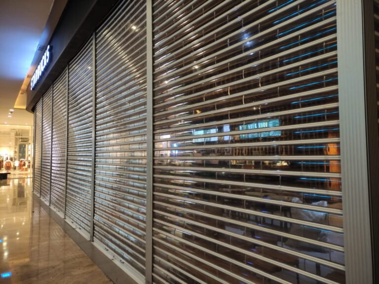 Rolling Door Polycarbonate Transparent